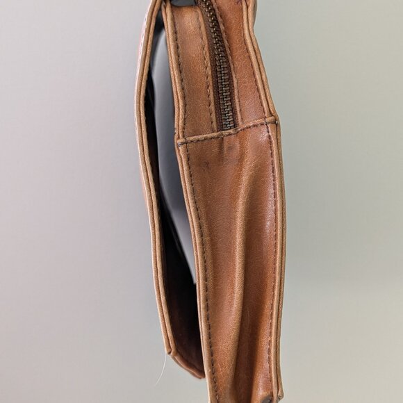 Matt & Nat Marlon Crossbody Bag – Tan Vegan Leather, Well-Loved - Picture 5 of 12